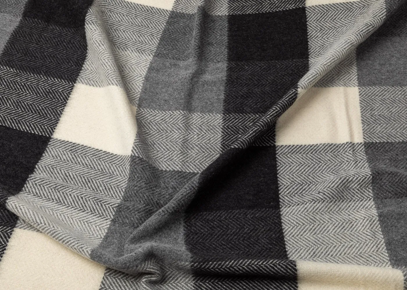 Heal's Merino & Cashmere Check Throw Black and White