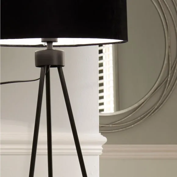 Houston Tripod Floor Lamp 2