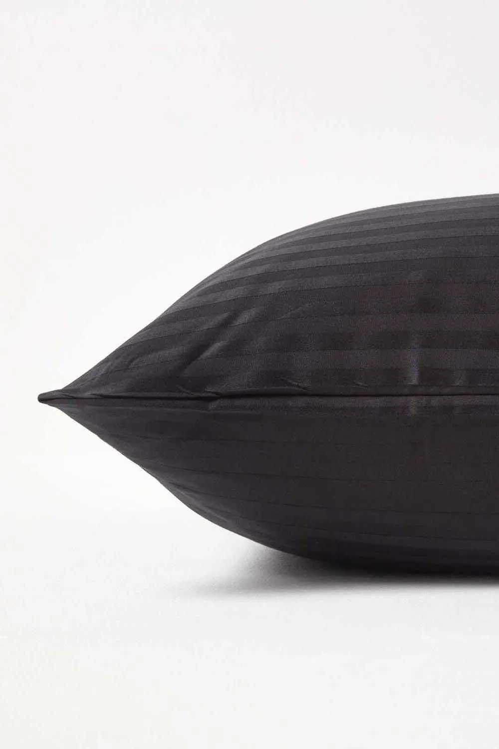 Homescapes Continental Pillowcase Egyptian Cotton 330 TC, 60 x 60 cm in Black 2