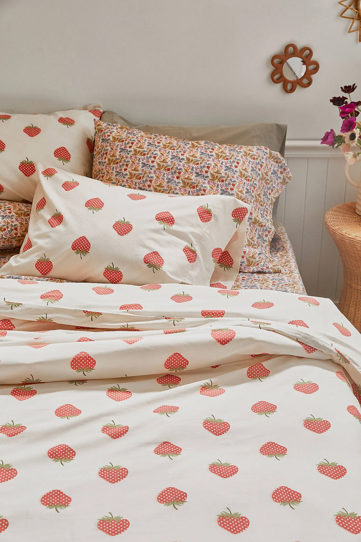 Strawberry Duvet Set - White