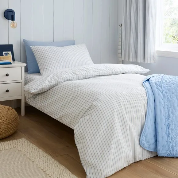 Stripe Seersucker Cotton Duvet Cover and Pillowcase Set 1