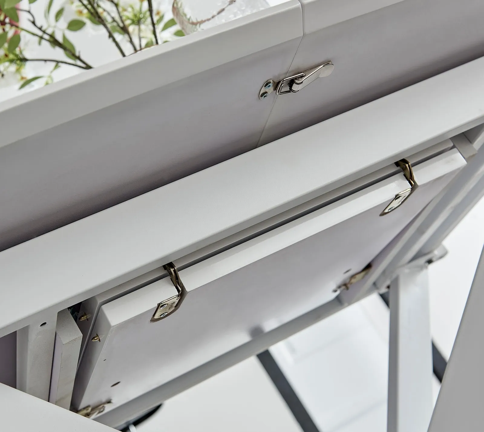 FurnitureboxUK Lira 120cm Rectangular Extending High Gloss 4-6 Seat Dining Table in White 4