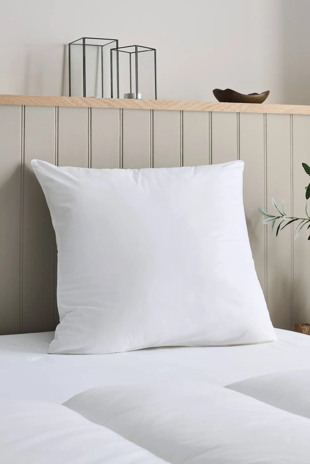 CHRISTY Classic Filled Hollowfibre Soft Medium Square Pillow in White