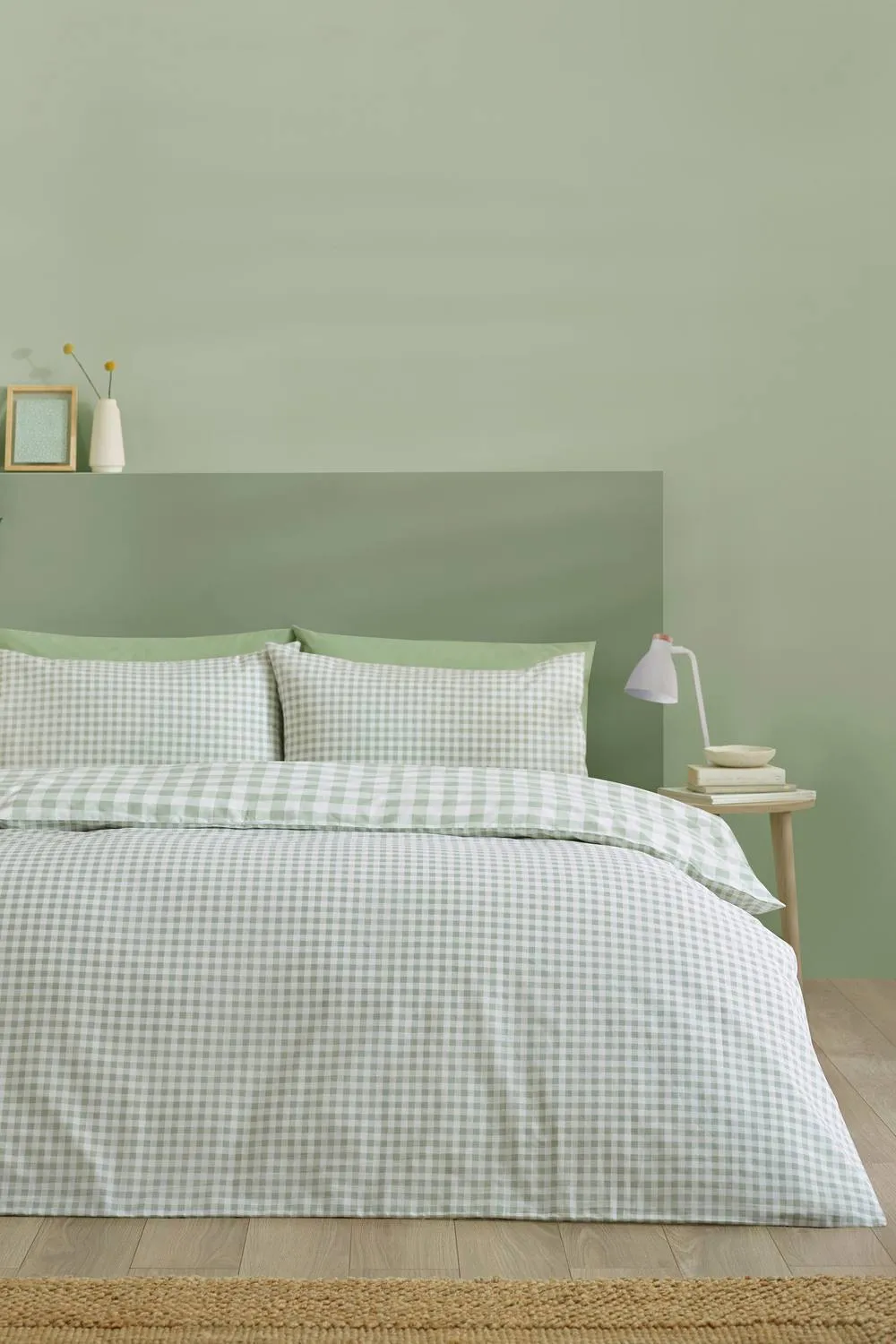 Catherine Lansfield 'Bamford Gingham Check' Reversible Duvet Cover Set in Green 1