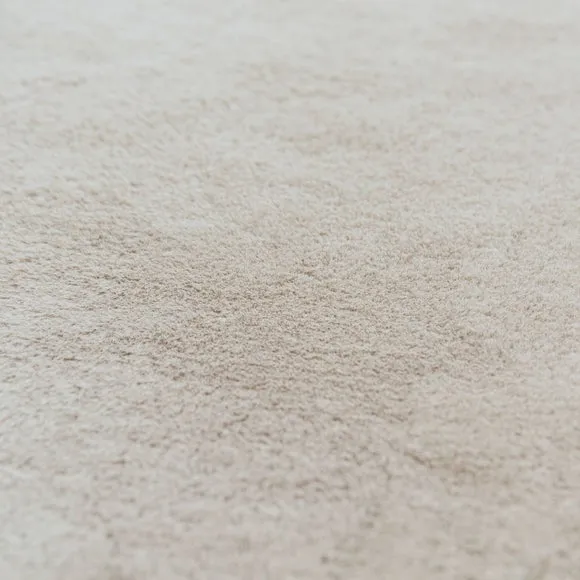 Ivy Luxury Supersoft Faux Fur Rug 2