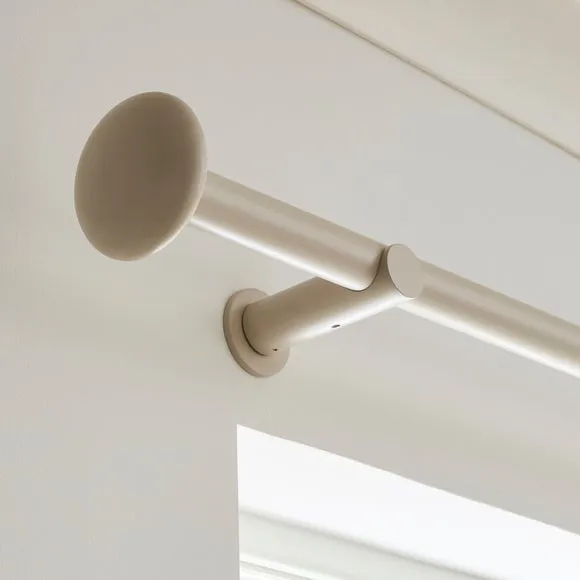Pebble Fixed Metal Curtain Pole with Rings 1