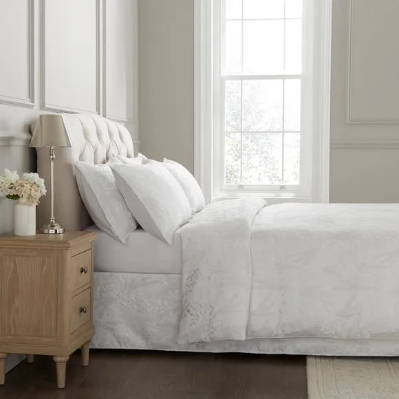 Dorma Luxe Wisteria Polycotton Valance 2