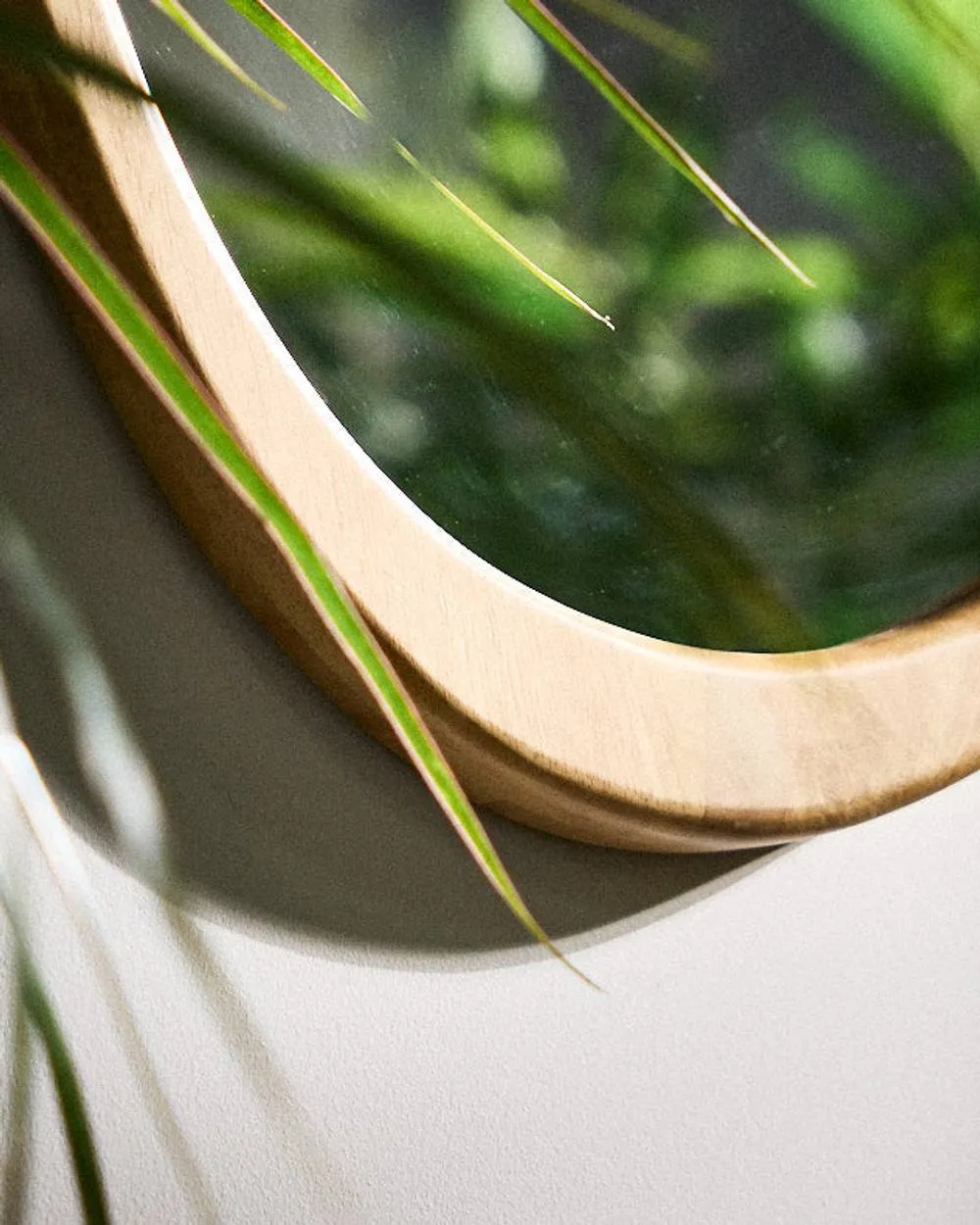 Dibor Contemporary Style Wood Decorative Wall Mirror Bathroom, Bedroom Pebble Mirror H65cm x W50cm in Beige 3