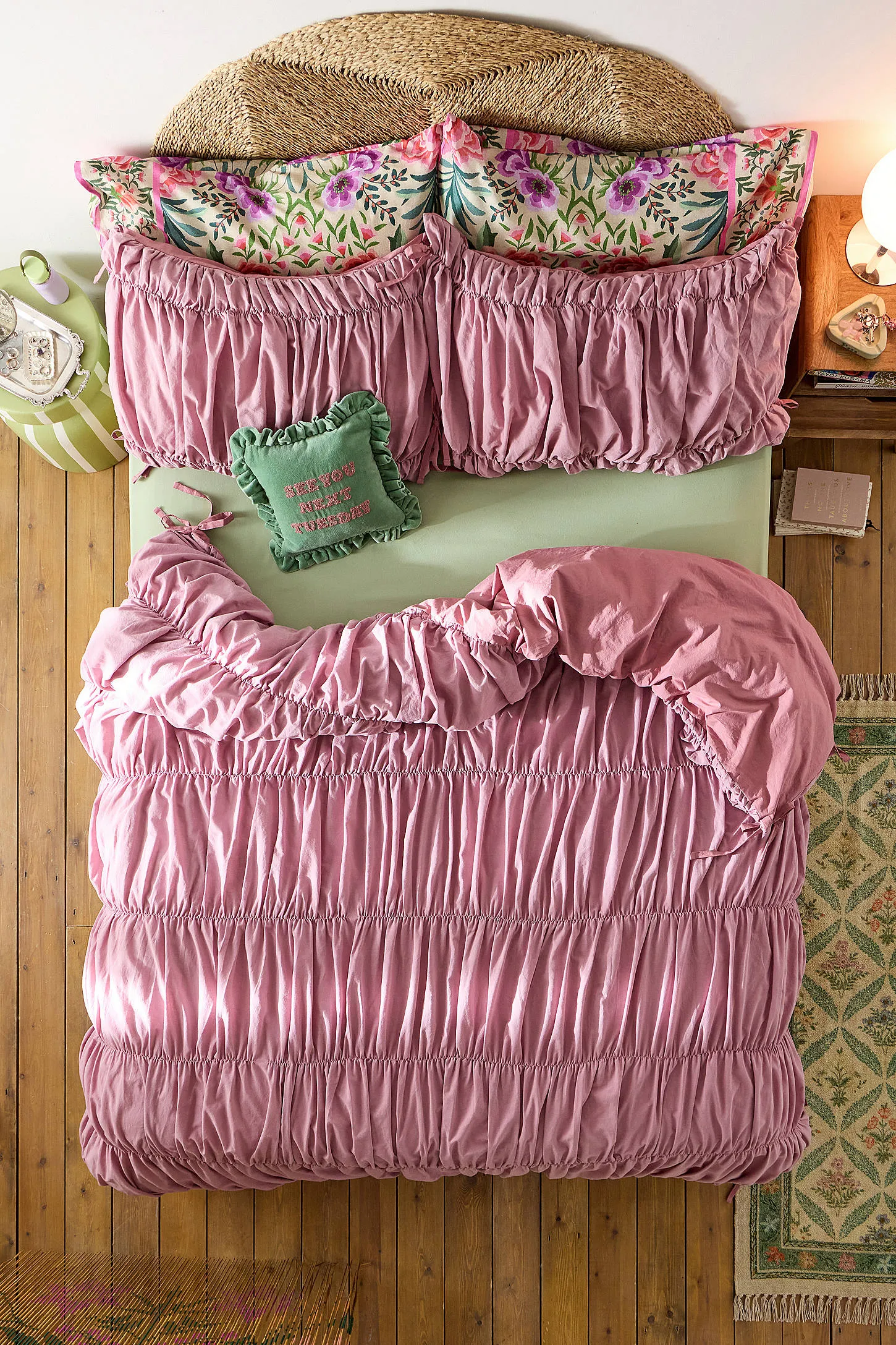 Cinched Duvet Set - Red Berry 1