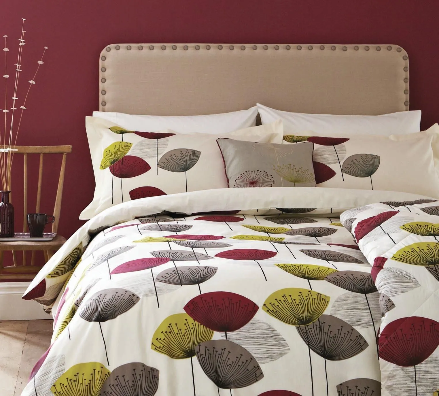 Sanderson 'Dandelion Clocks' Cotton Duvet Cover Set in Beige 2