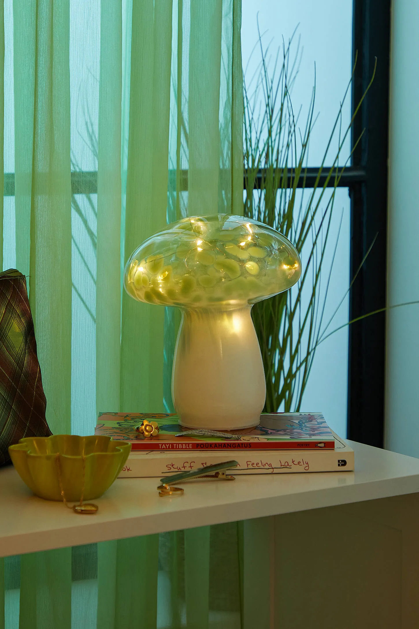 Nina Mushroom Table Lamp - Green 1