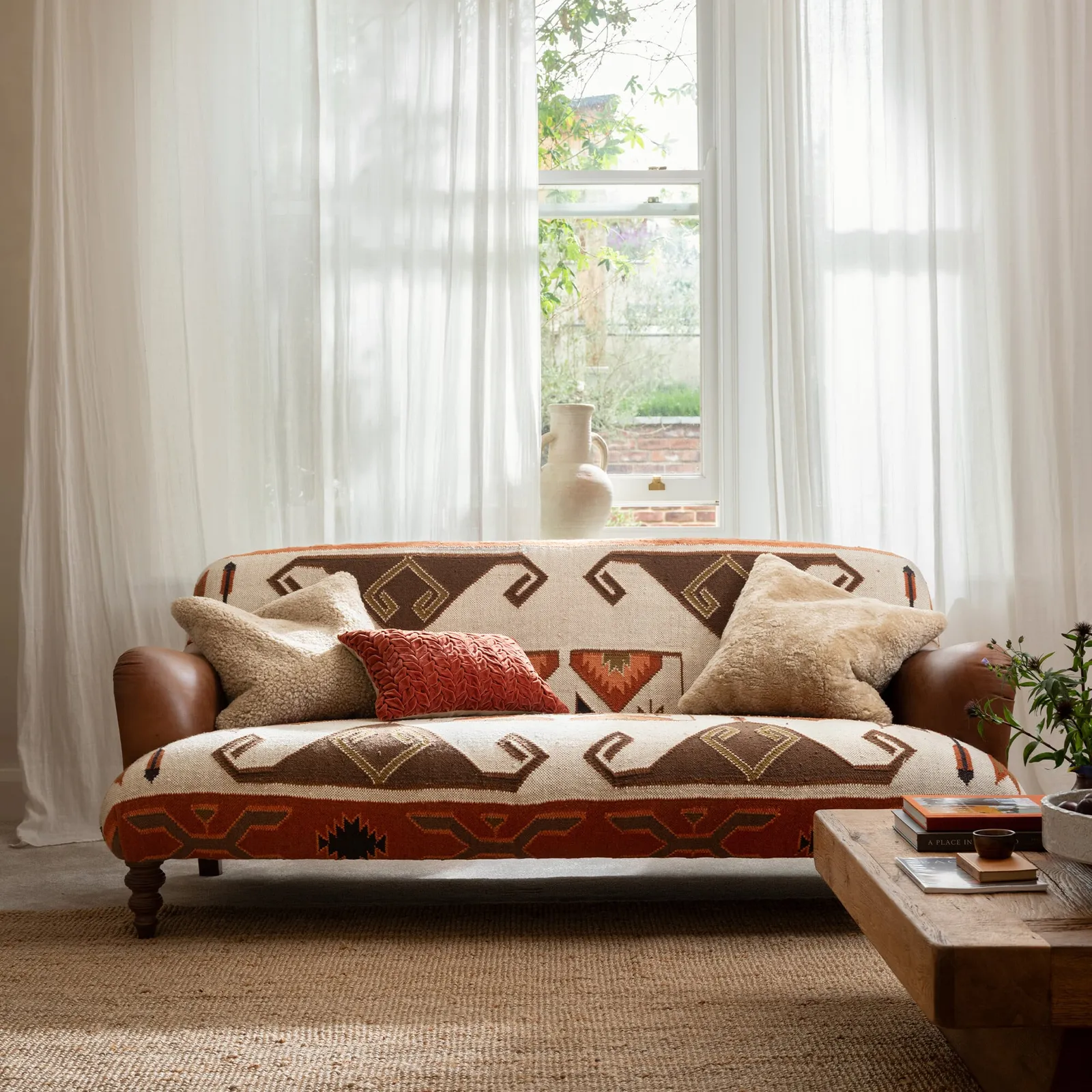 Tetrad Dakota Midi Sofa Mohican Rug/Saddler Walnut Trim, Neutral Fabric | Barker & Stonehouse 2