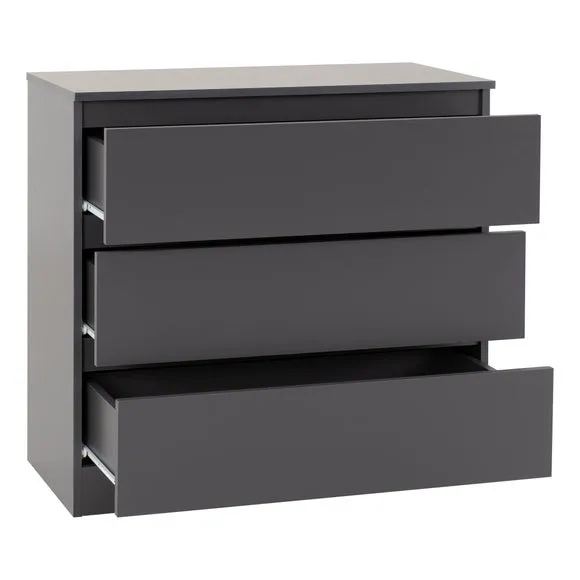Walker 3 Drawer Chest 4