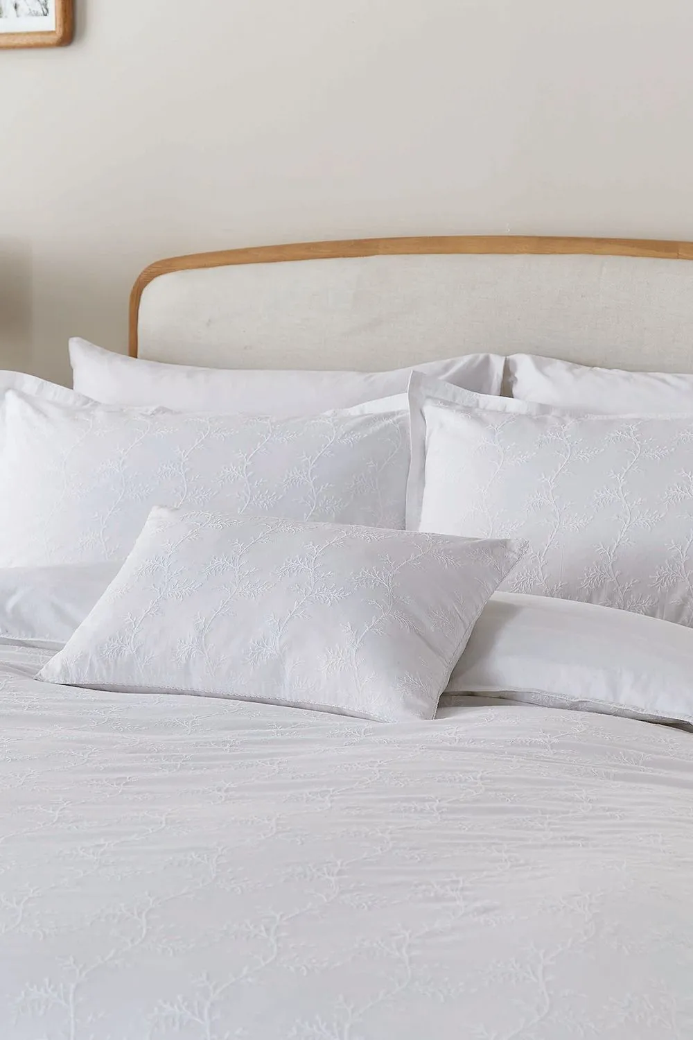 Murmur 'Bea' Cotton Embroidered Duvet Cover Set in White 2