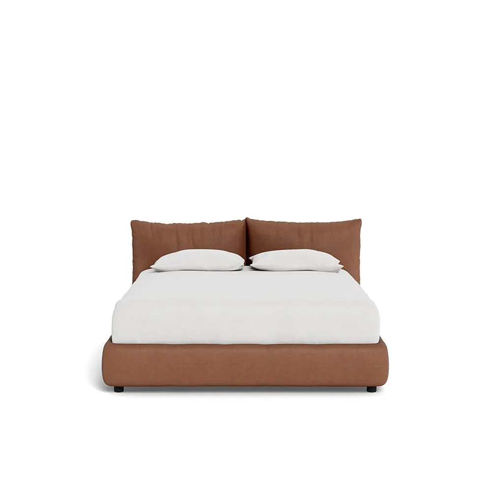Heal's Pillow Storage Bed King Siena Cotton Clay 1