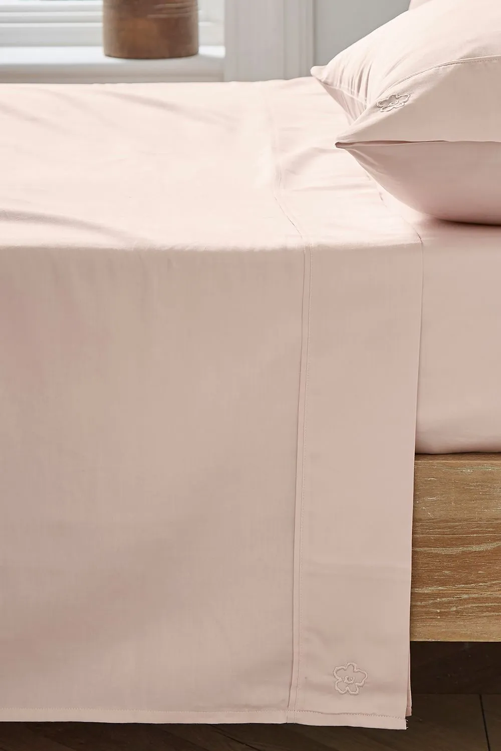 Ted Baker 'TB Plain Dye' Cotton Sateen Flat Sheet in Pink 2