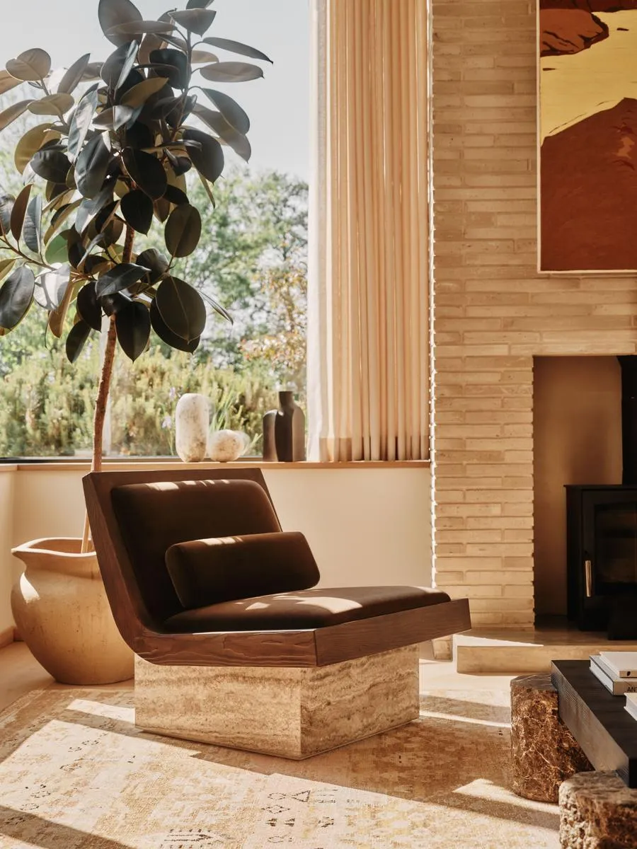 Danilo Armchair, Velvet, Chocolate