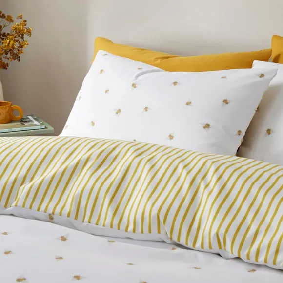 Printed Bee Duvet Cover & Pillowcase Set 2