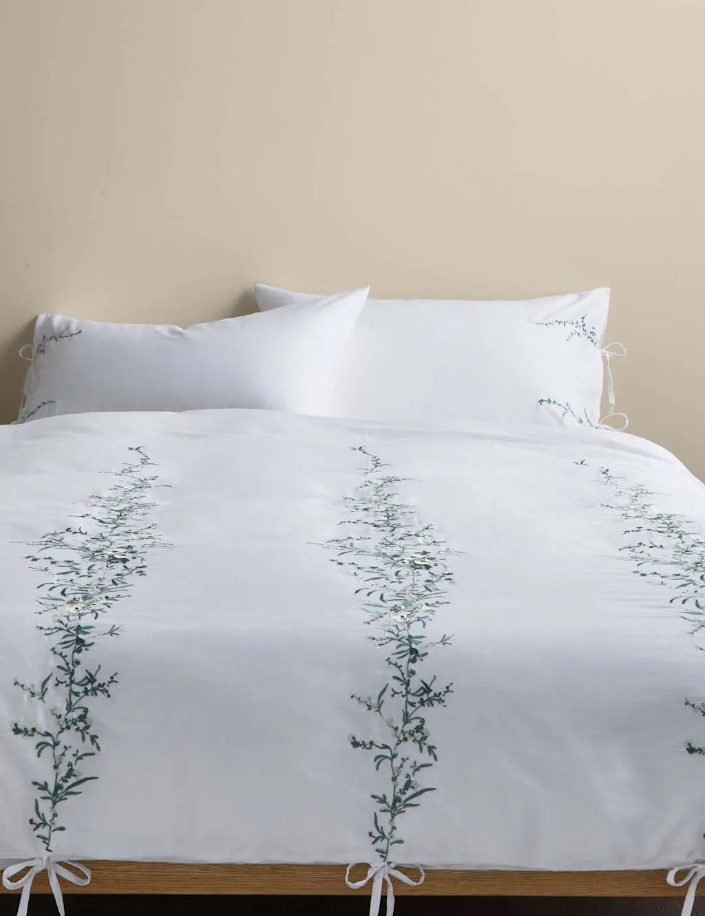 M&S Pure Cotton Embroidered Blossom Bedding Set White Mix