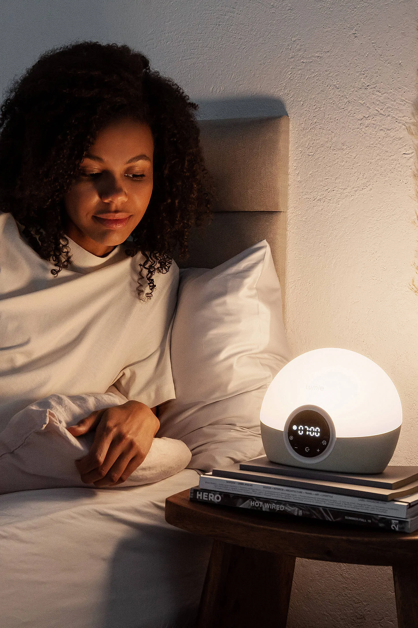 Lumie Bodyclock Spark 100 Light-Up Alarm Clock - Neutral 16cm x 19cm x 12cm 4