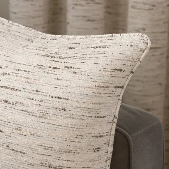 Hotel Fontaine Square Cushion 2