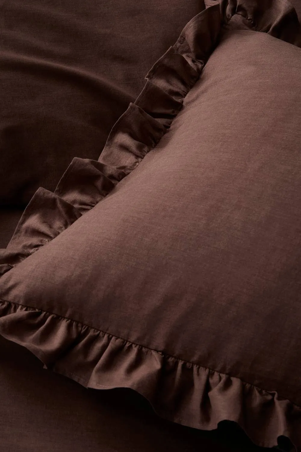 Appletree 'Cassia Frill' 100% Cotton Relaxed Look Duvet Cover Set in Chocolate 3