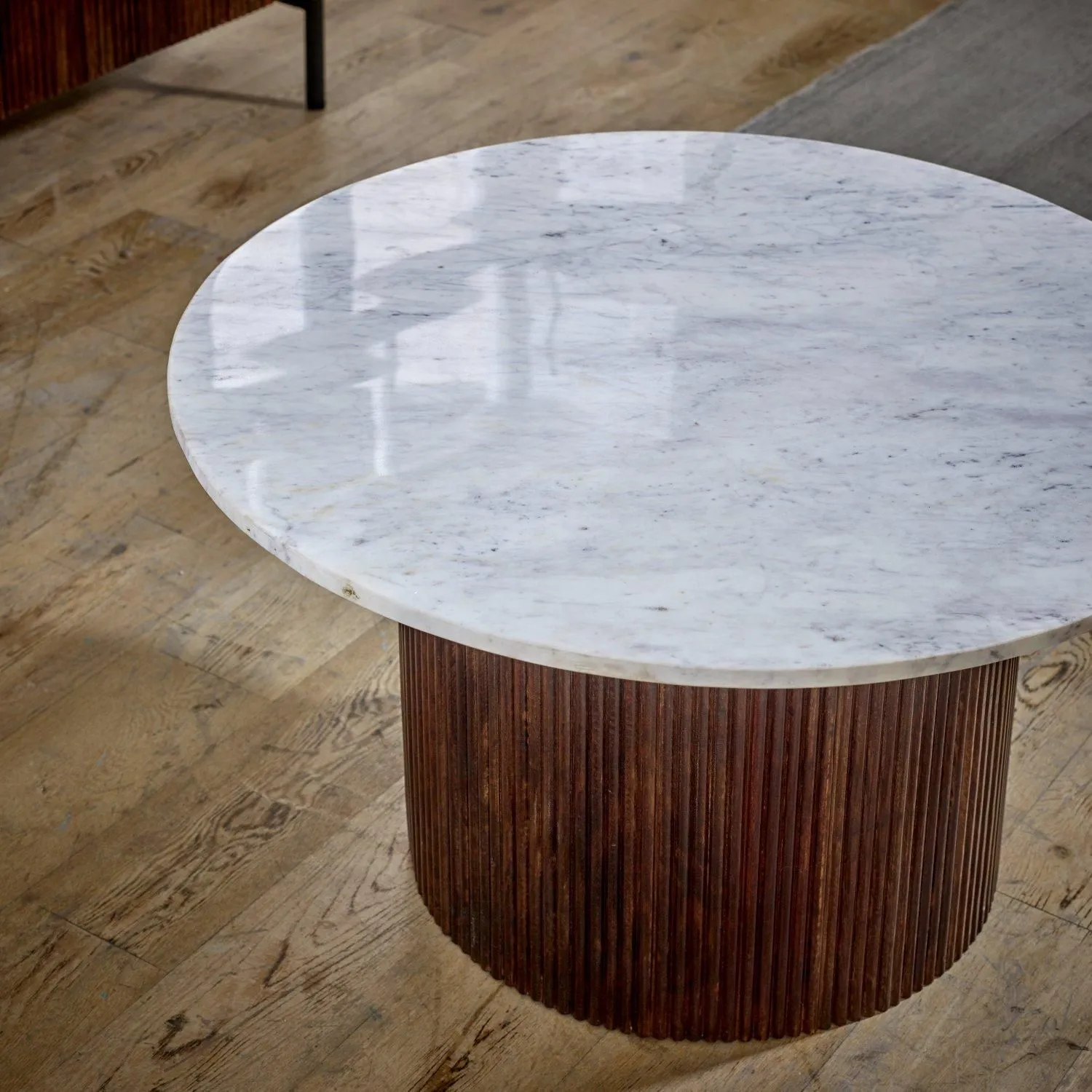 IH Design Tilden Mango Wood Coffee Table With Marble Top in White 4