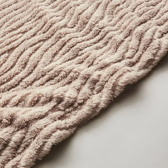 Henwood Textured Fleece Throw Blanket 130cm x 170cm 5