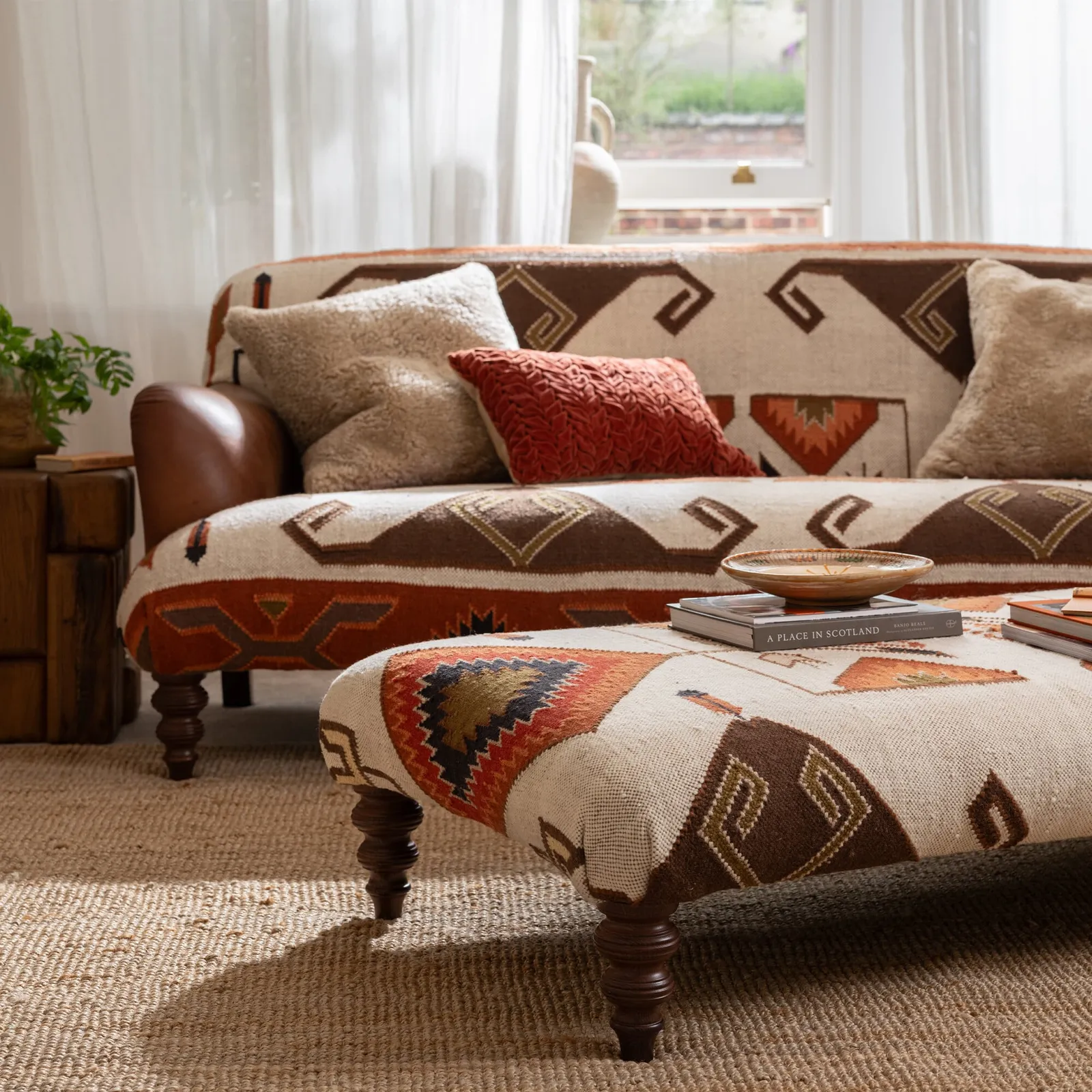 Tetrad Dakota Midi Sofa Mohican Rug/Saddler Walnut Trim, Neutral Fabric | Barker & Stonehouse 5