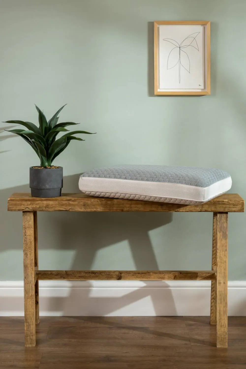 Soak&Sleep Cooling Memory Foam Standard Pillow in White