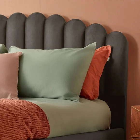 Silentnight Oriana Bed Frame, Velvet 3