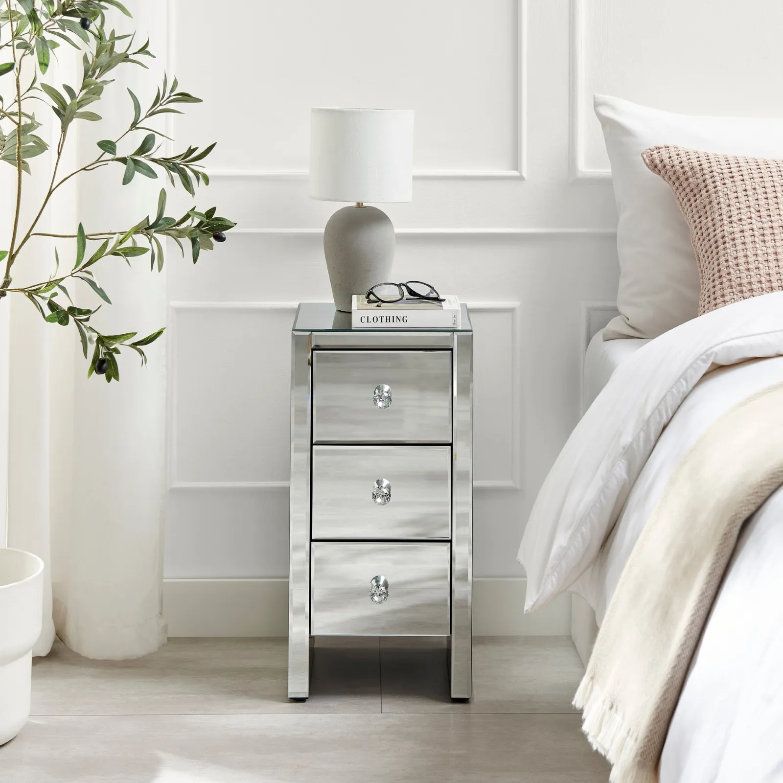 FurnitureboxUK Murano Slim 3 Drawer Mirrored Square bedside Table With Crystaline Shaped Handles in Silver 2