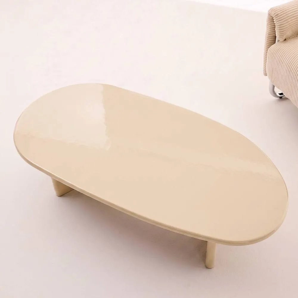 sweeek Oval coffee table with glossy finish in Cream 4