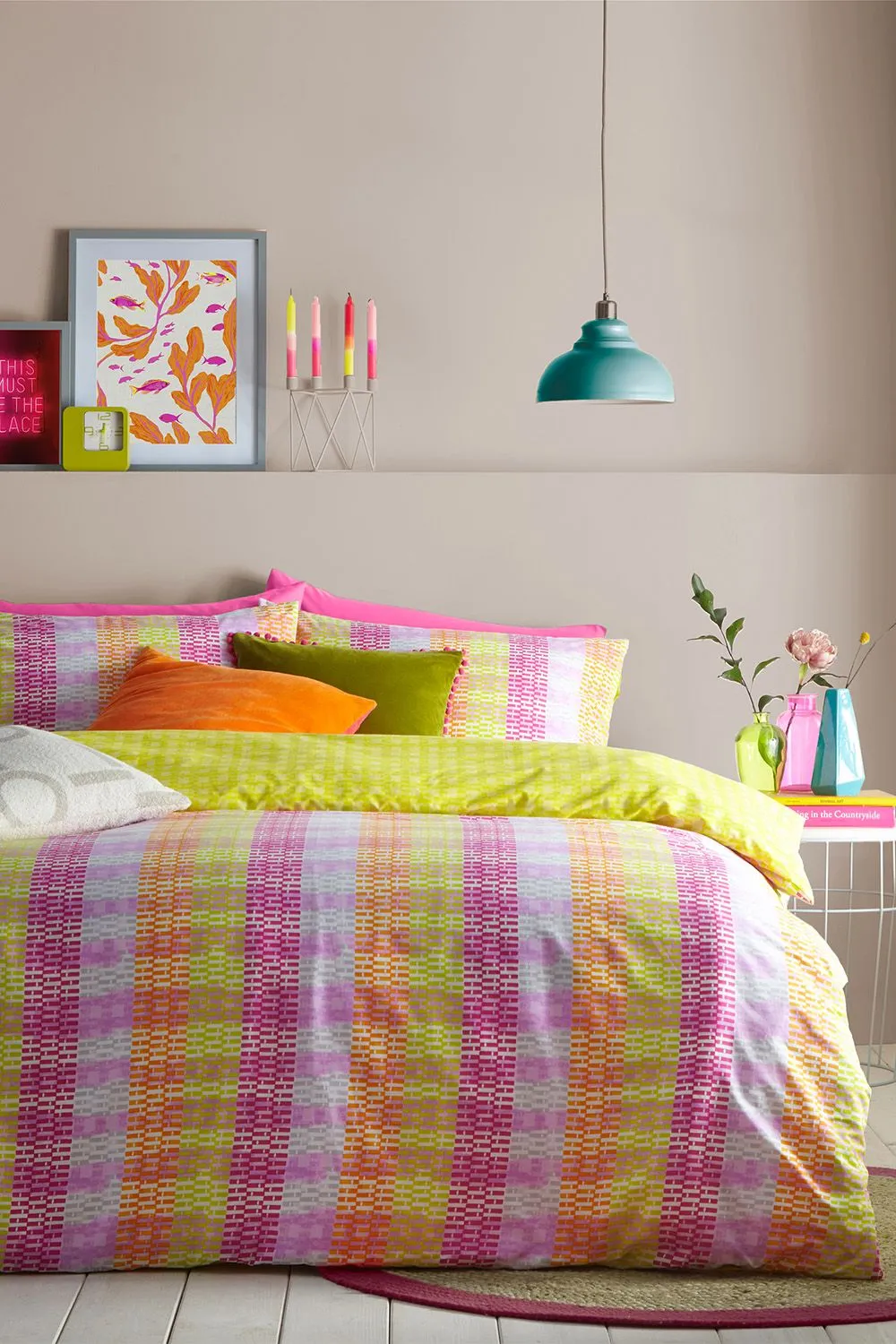 Furn Neola Abstract Striped Reversible Duvet Cover Set