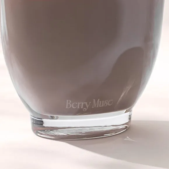 Moments Berry Muse Candle 4