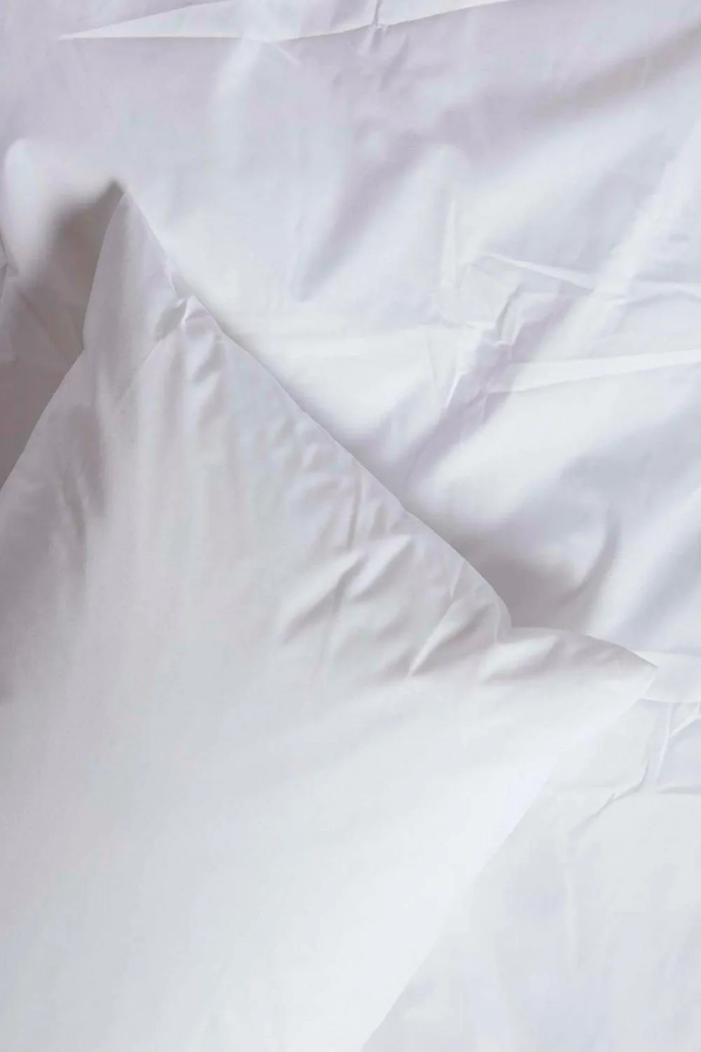 Homescapes Waterproof Pillow Protectors King Size, Pack of 4 in White 6