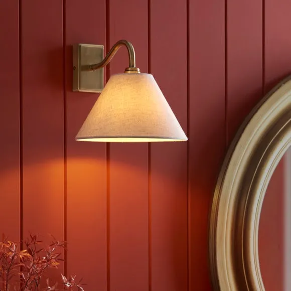 Vogue Kiera Country Wall Light 1