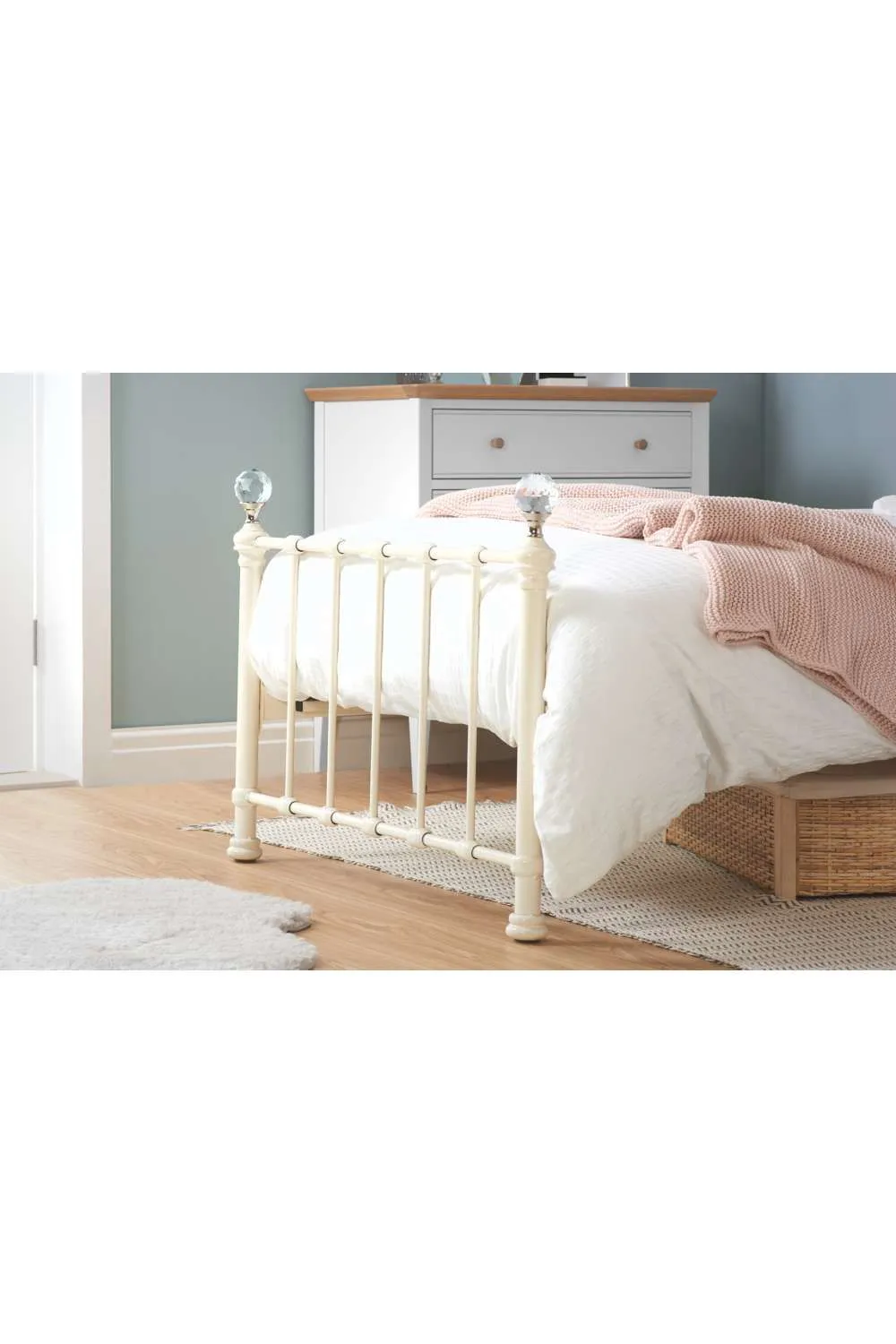 Birlea Jessica Bed in Cream 2