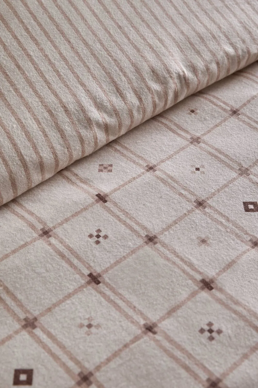 Dreams & Drapes 'Cottage Check' Brushed Cotton Duvet Cover Set in Natural 3