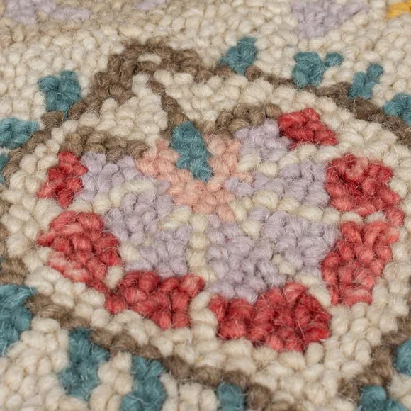 Hani Floral Wool Round Rug 2