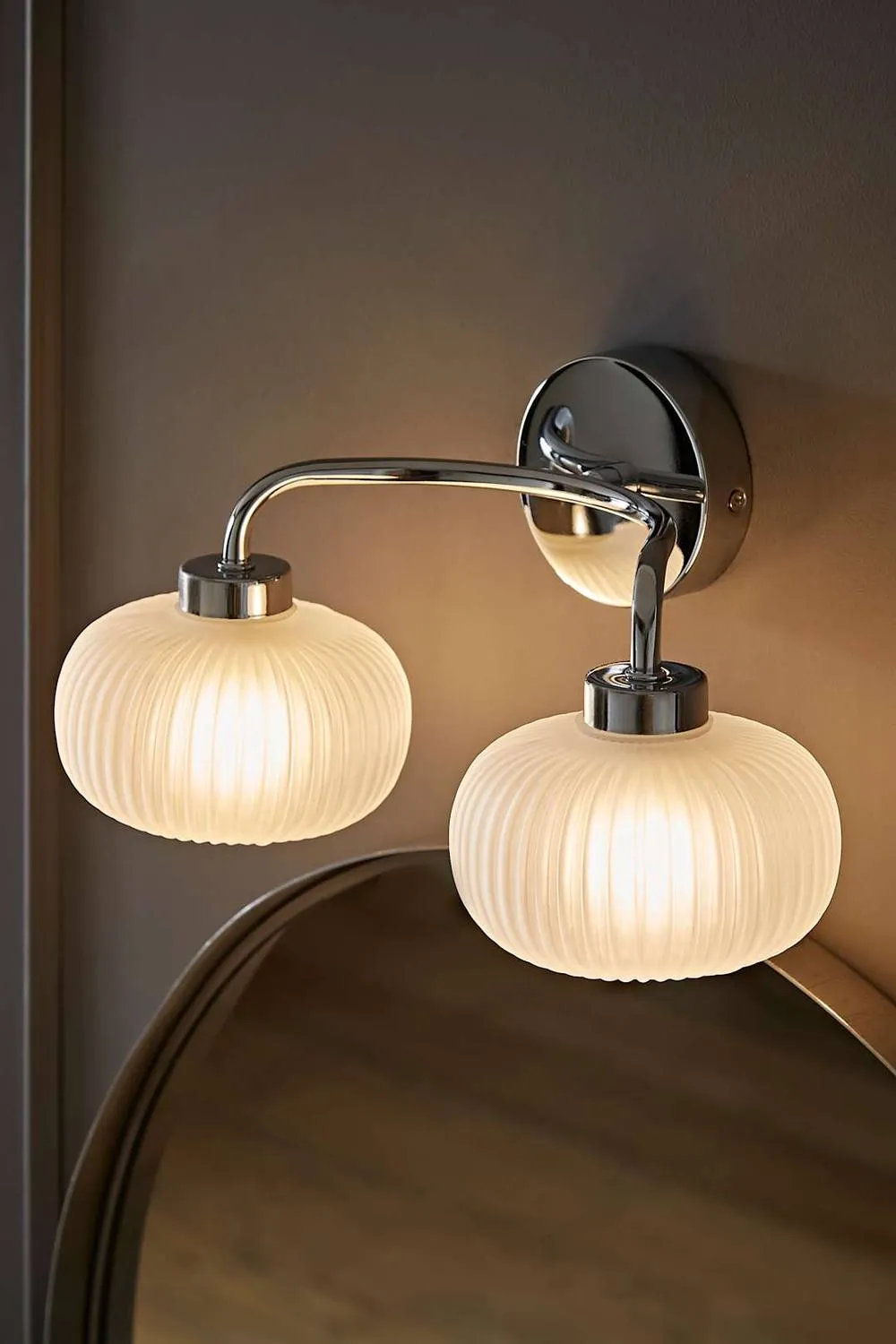 ValueLights Amaia Chrome 2 Way Frosted Glass IP44 Wall Light with Bulbs in Metallic Silver