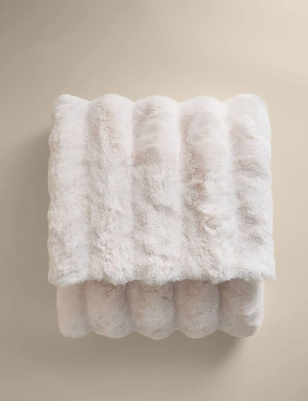 M&S Ribbed Chunky Throw Ivory