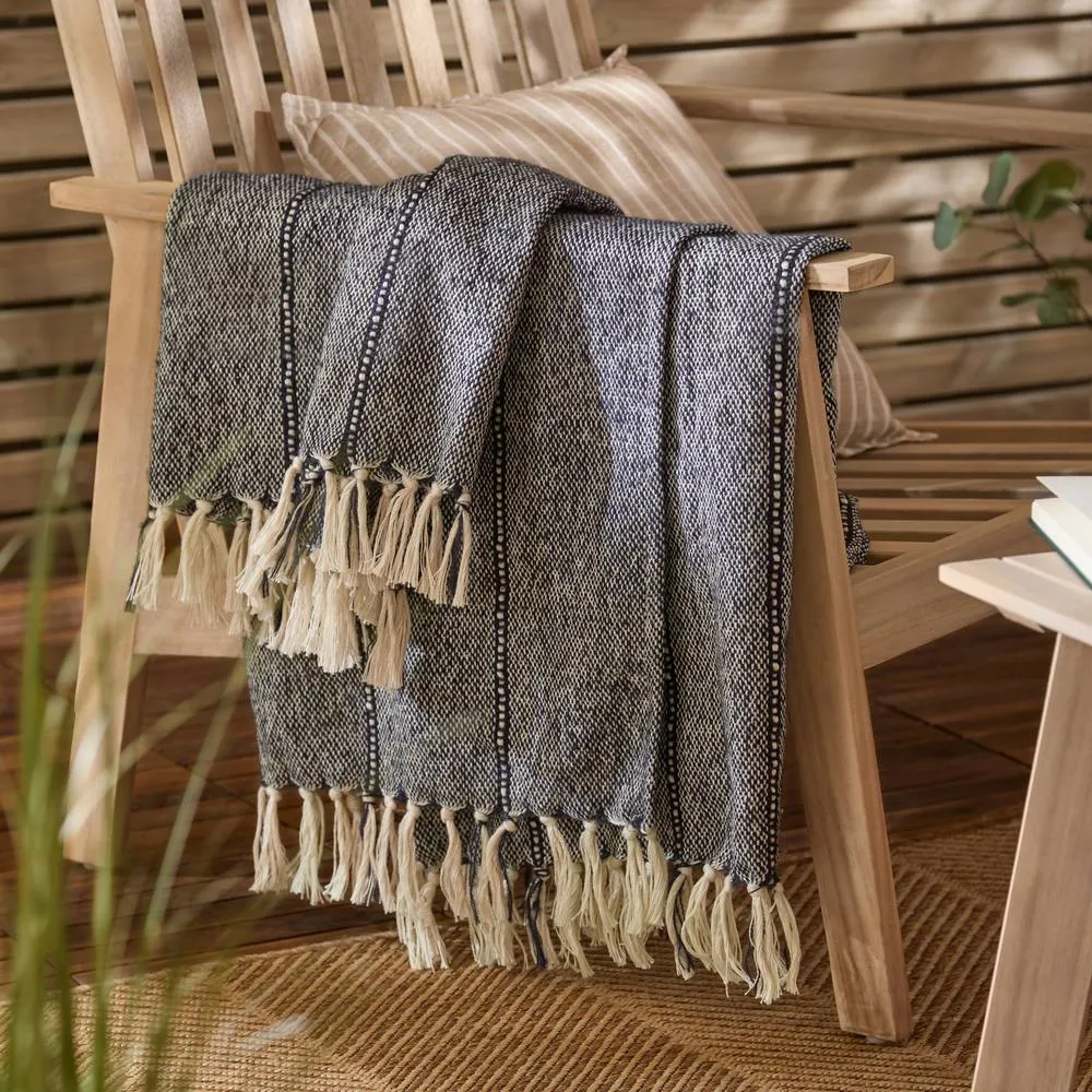 Yard Hedon Woven Indoor/Outdoor Throw in Navy