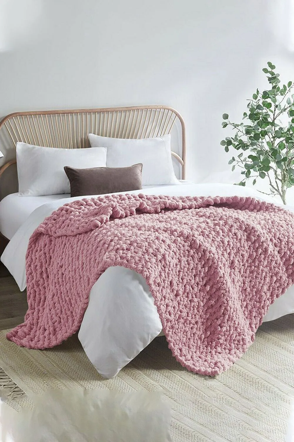 Living and Home Chunky Knit Throw Blanket 80x100cm in Baby Pink
