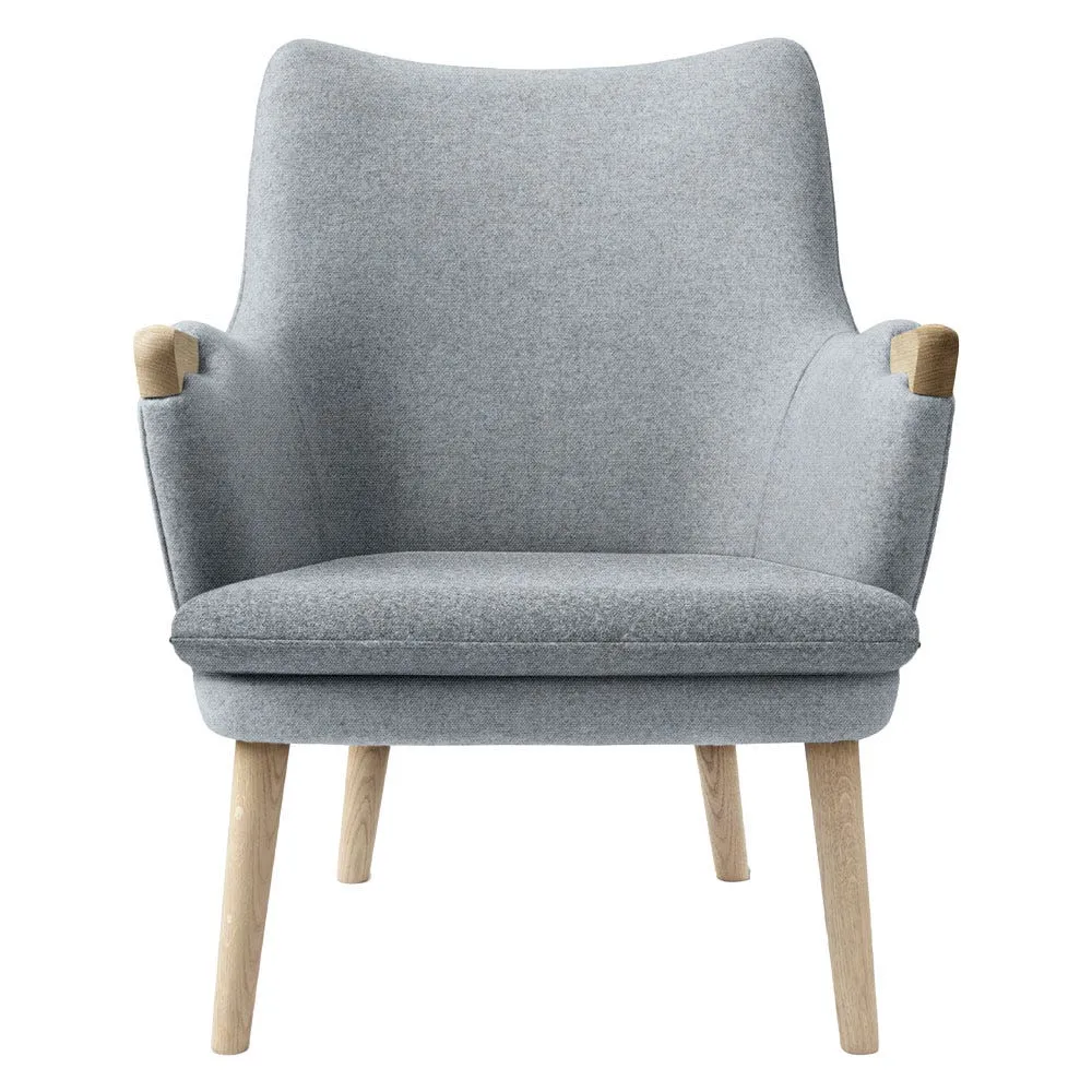 Carl Hansen & Son CH71 Lounge Chair Oak Soap Shell Hallingdal 130 Cushion Hallingdal 130 2