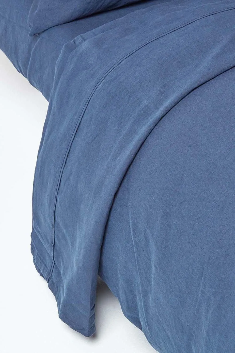 Homescapes Luxury Soft Linen Flat Sheet in Navy