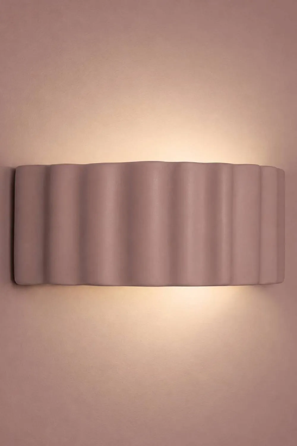 ValueLights Pablo Curved Ribbed Ceramic Flush Wall Sconce Light in Dusty Pink 2