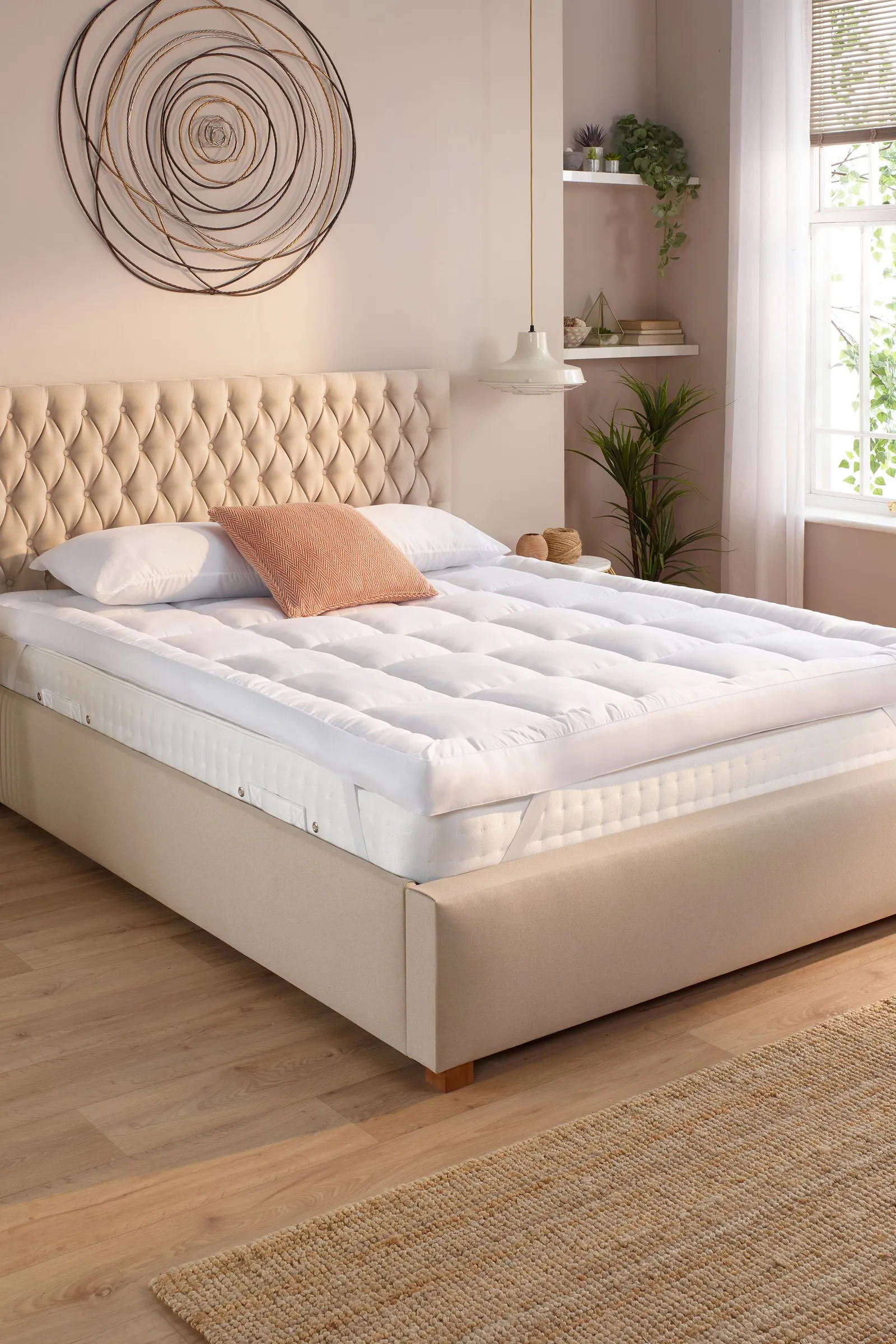 Slumberdown 4 Inch Extra Deep Ultra Soft Mattress Topper - Breathable Temperature Regulating Comfort in White