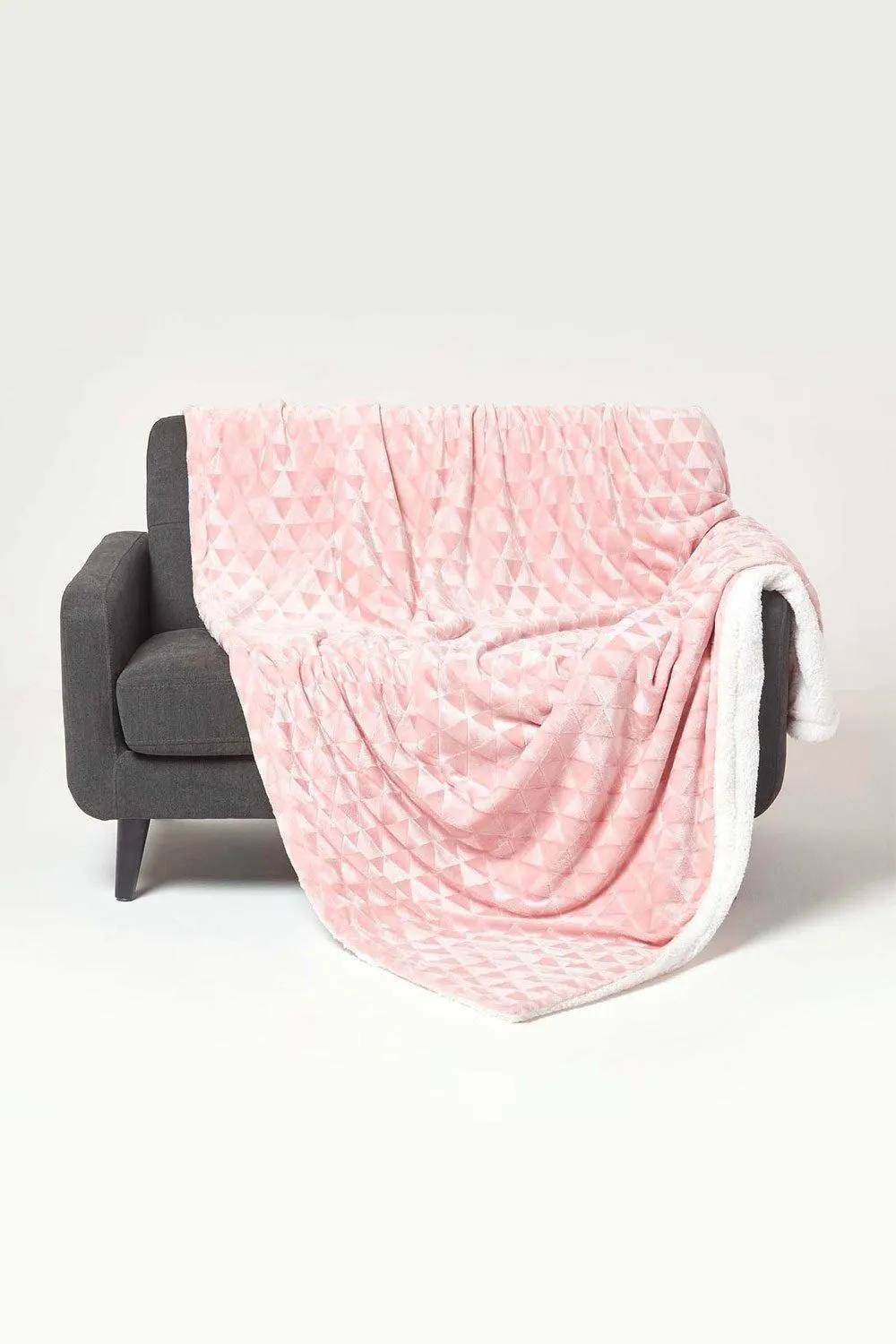 Homescapes Geometric Triangle Velvet Throw in Pink