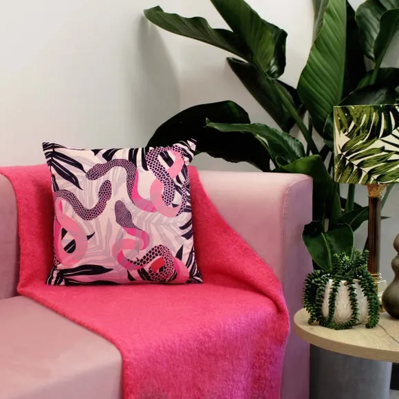 Furn. Serpentine Black Square Velvet Cushion